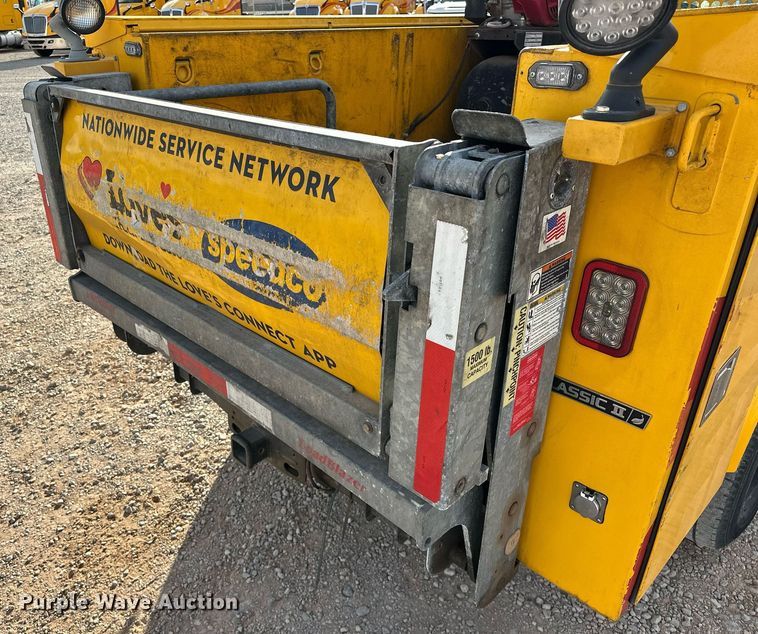 image for item EJ8476 2018 Ford F350 Super Duty XL utility bed pickup truck