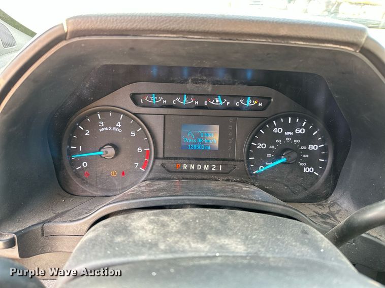 image for item EJ8476 2018 Ford F350 Super Duty XL utility bed pickup truck