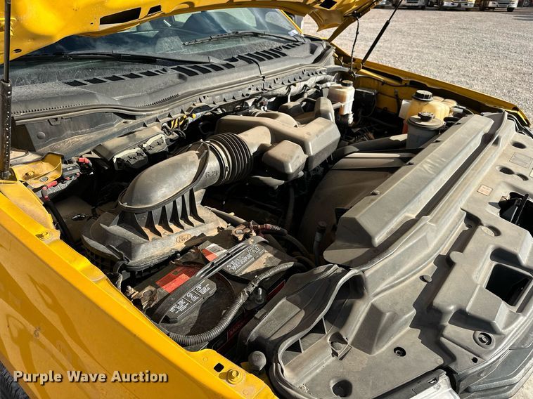 image for item EJ8476 2018 Ford F350 Super Duty XL utility bed pickup truck