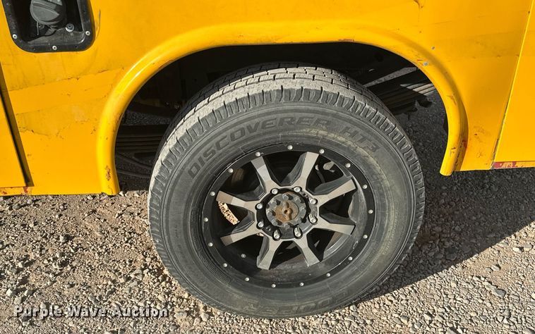 image for item EJ8476 2018 Ford F350 Super Duty XL utility bed pickup truck