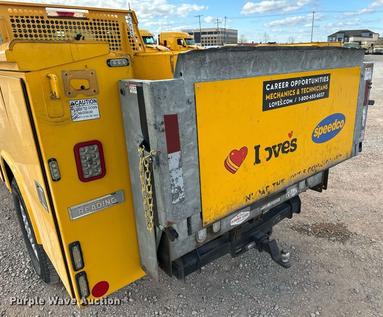 image for item EJ8477 2019 Ford F350 Super Duty utility bed pickup truck