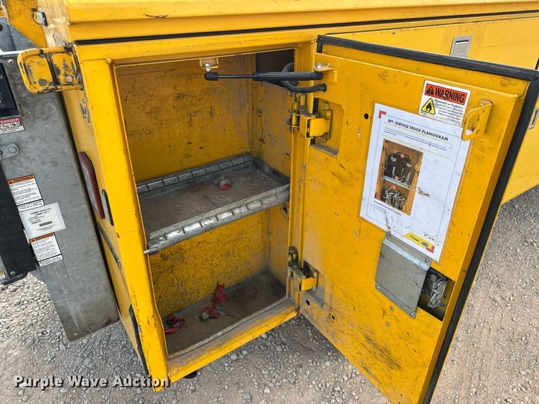 image for item EJ8477 2019 Ford F350 Super Duty utility bed pickup truck