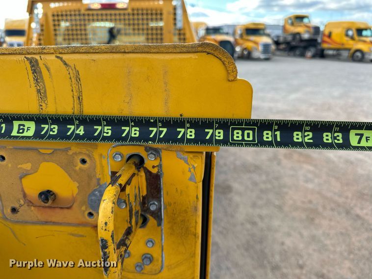 image for item EJ8477 2019 Ford F350 Super Duty utility bed pickup truck