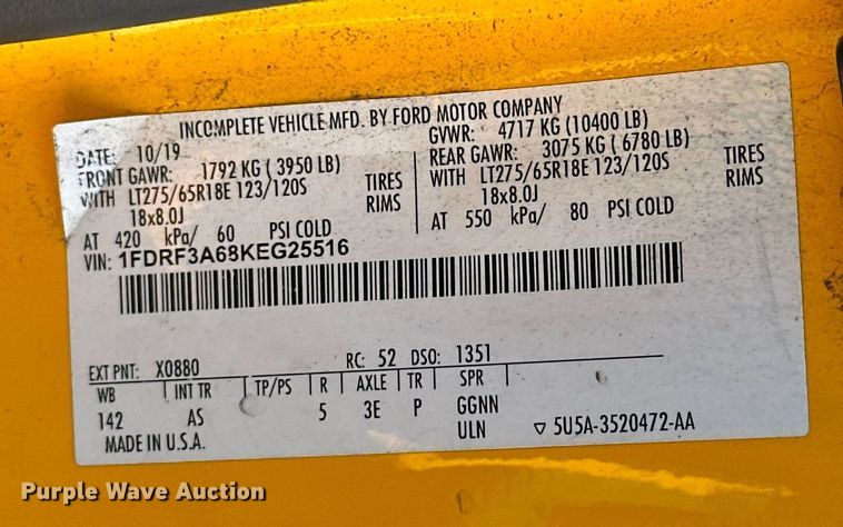 image for item EJ8477 2019 Ford F350 Super Duty utility bed pickup truck