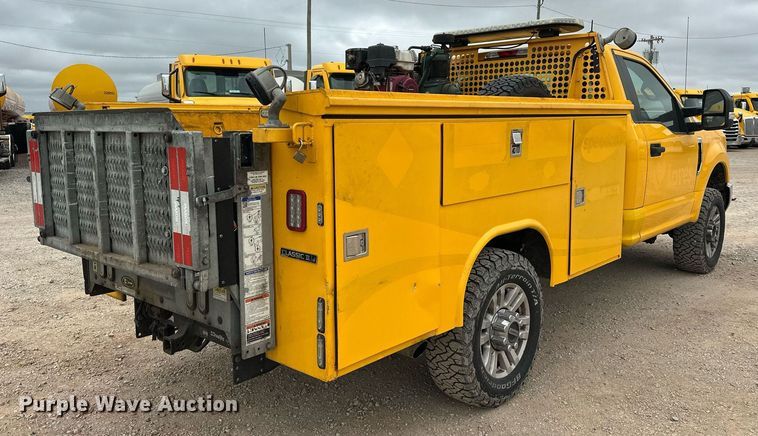 image for item EJ8479 2019 Ford F350 Super Duty XL utility bed pickup truck