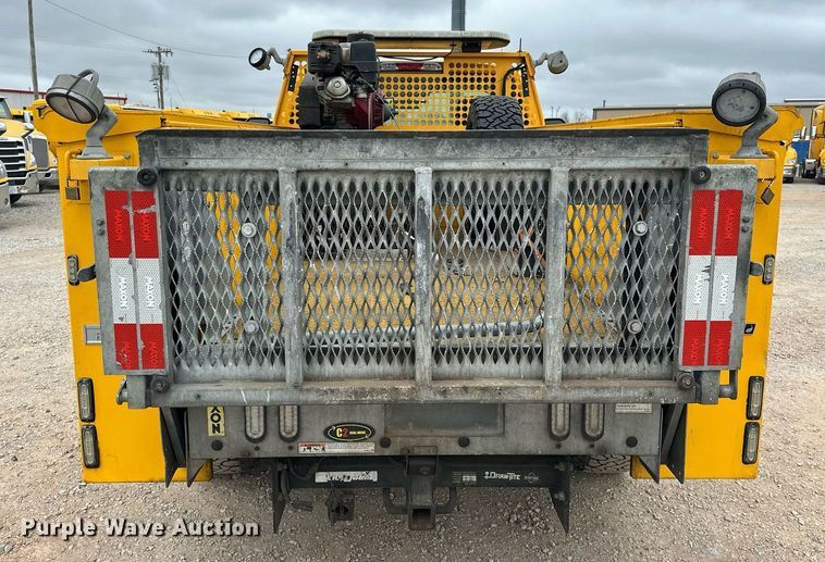 image for item EJ8479 2019 Ford F350 Super Duty XL utility bed pickup truck