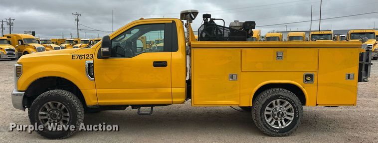 image for item EJ8479 2019 Ford F350 Super Duty XL utility bed pickup truck