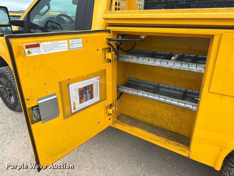 image for item EJ8479 2019 Ford F350 Super Duty XL utility bed pickup truck