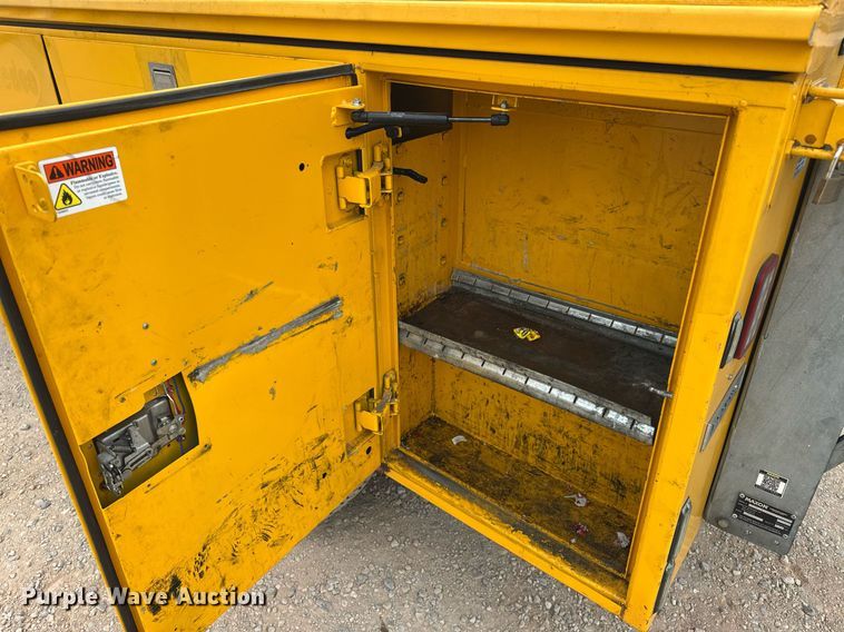 image for item EJ8479 2019 Ford F350 Super Duty XL utility bed pickup truck