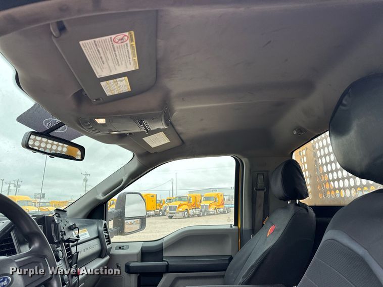 image for item EJ8479 2019 Ford F350 Super Duty XL utility bed pickup truck