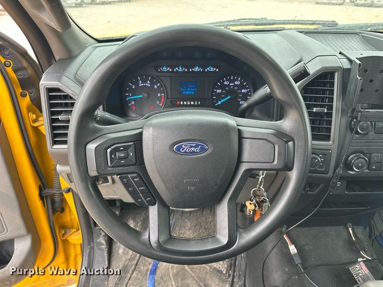 image for item EJ8479 2019 Ford F350 Super Duty XL utility bed pickup truck