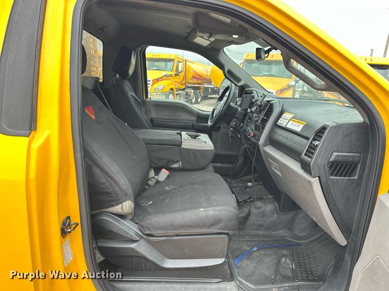 image for item EJ8479 2019 Ford F350 Super Duty XL utility bed pickup truck