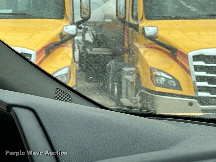 image for item EJ8479 2019 Ford F350 Super Duty XL utility bed pickup truck