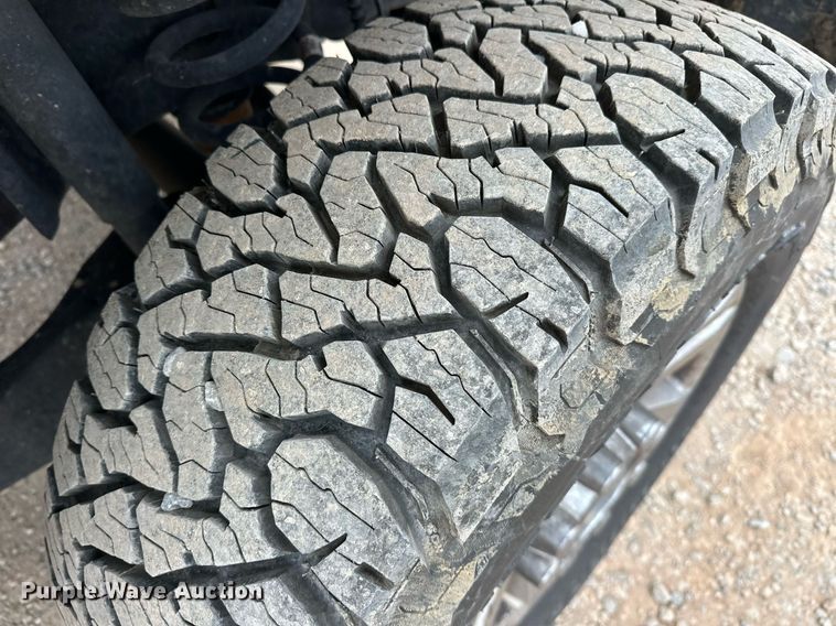 image for item EJ8479 2019 Ford F350 Super Duty XL utility bed pickup truck