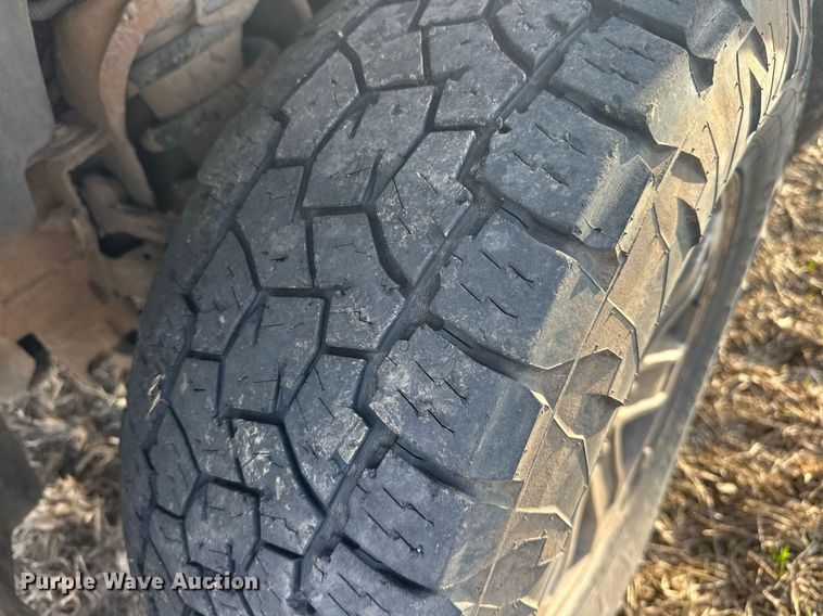 image for item EJ8508 2012 GMC Sierra 1500 Crew Cab pickup truck