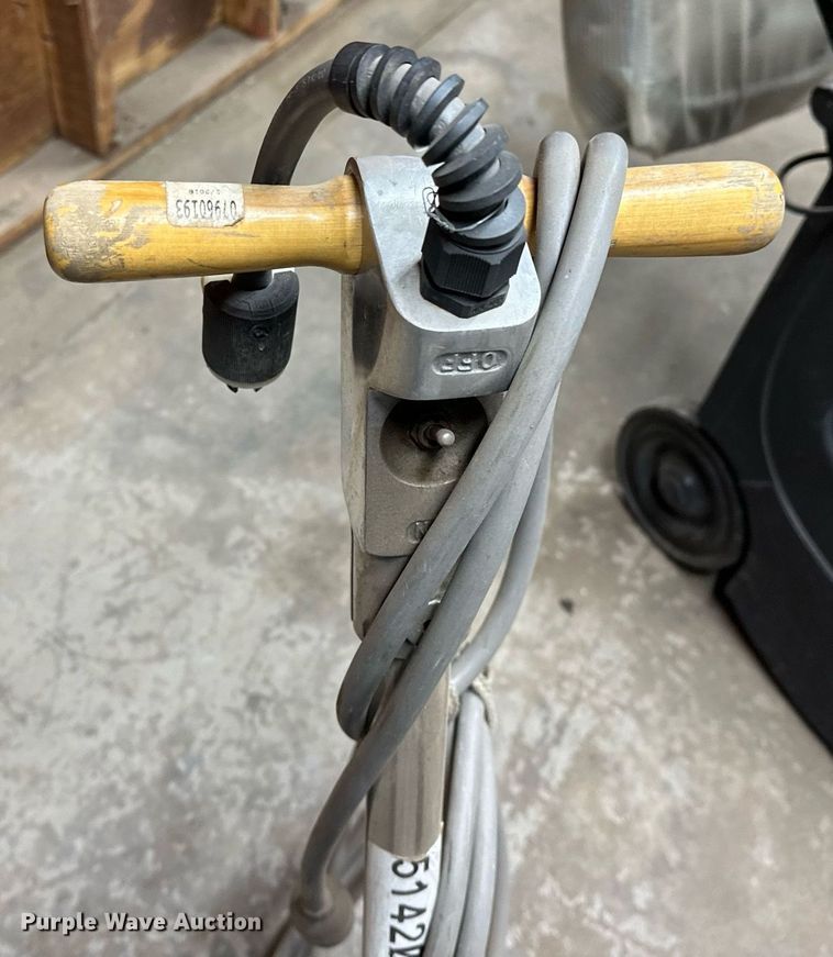 image for item EK0563 Floor tools 