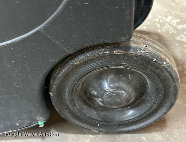 image for item EK0563 Floor tools 