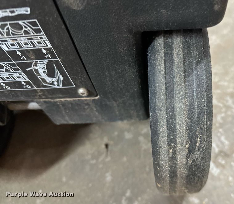 image for item EK0563 Floor tools 