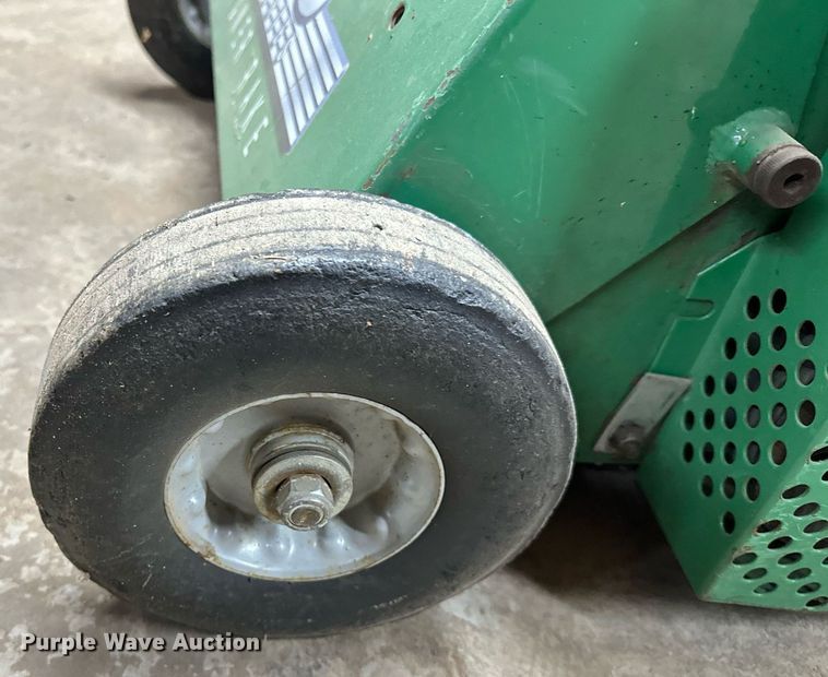 image for item EK0564 Lawn and garden equipment