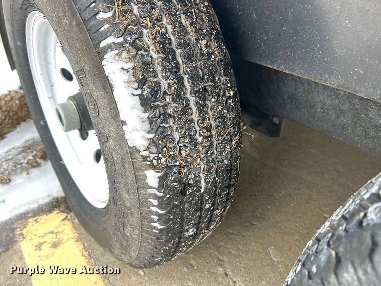 image for item EK2663 2018 Doolittle enclosed cargo trailer