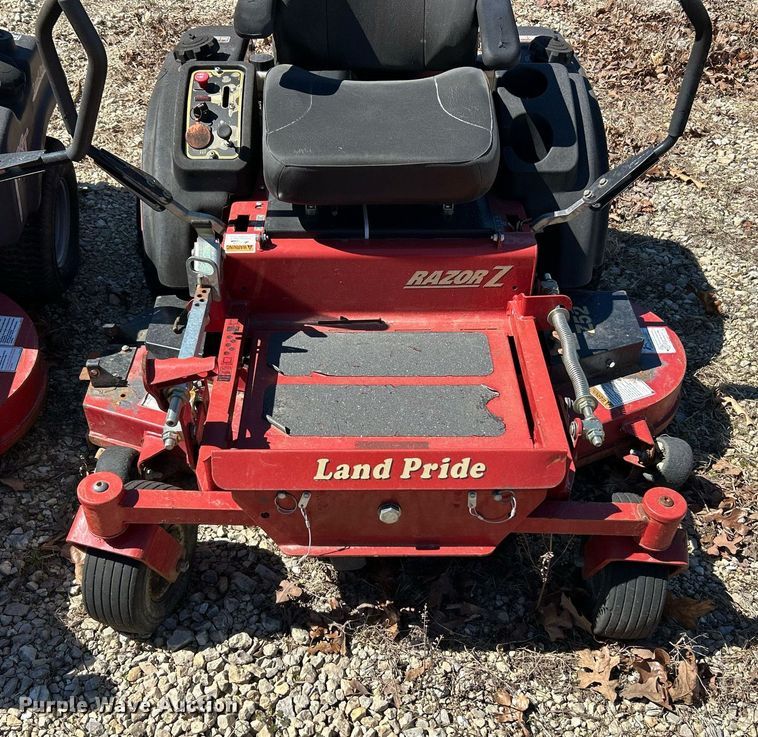 image for item EK2760 2007 Land Pride Z52 ZTR lawn mower