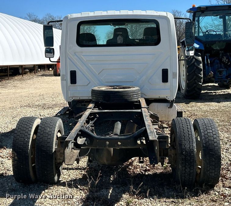 image for item EK2761 2013 International TA005 truck cab and chassis