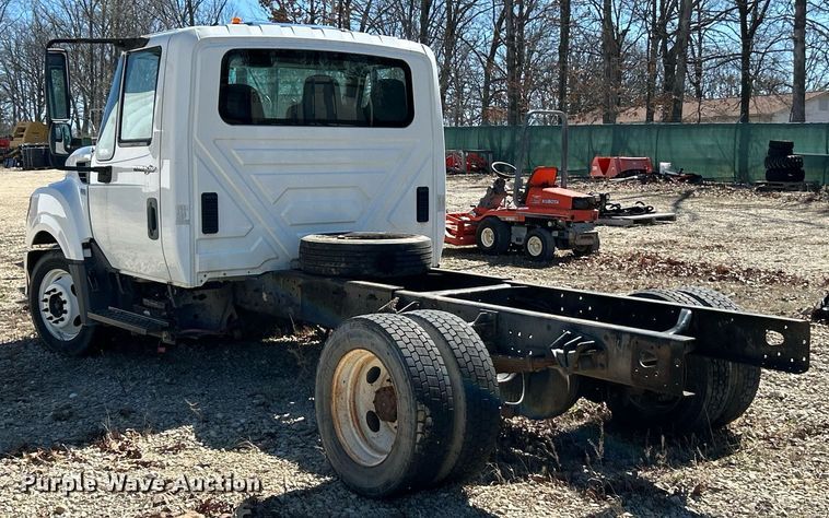 image for item EK2761 2013 International TA005 truck cab and chassis