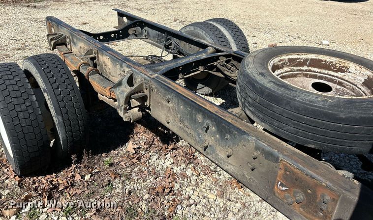 image for item EK2761 2013 International TA005 truck cab and chassis