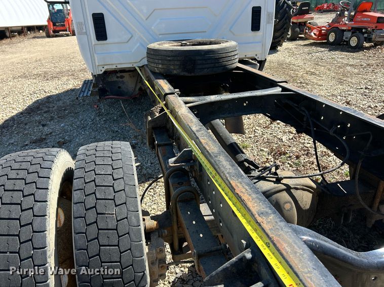 image for item EK2761 2013 International TA005 truck cab and chassis