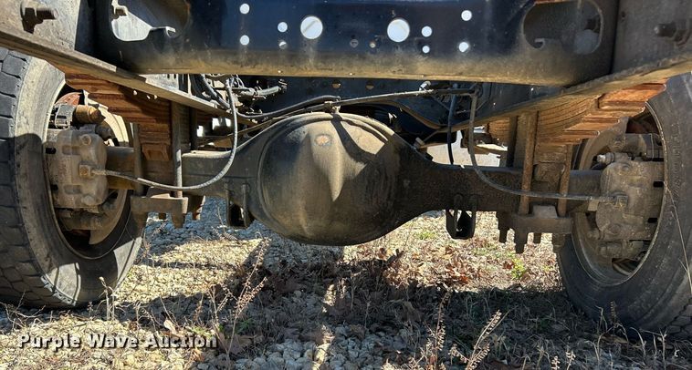 image for item EK2761 2013 International TA005 truck cab and chassis