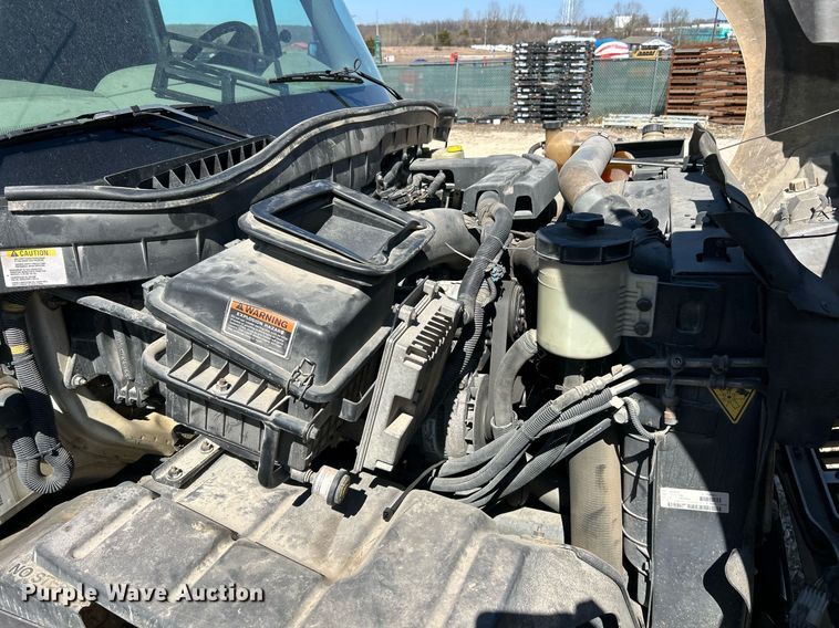 image for item EK2761 2013 International TA005 truck cab and chassis