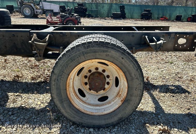 image for item EK2761 2013 International TA005 truck cab and chassis