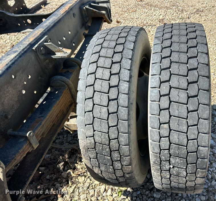 image for item EK2761 2013 International TA005 truck cab and chassis