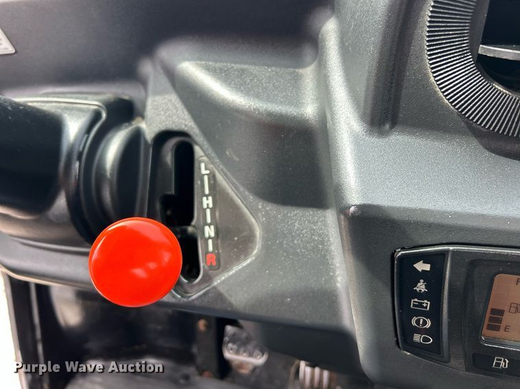 image for item EK2782 2019 Kubota RTV-X1100C utility vehicle