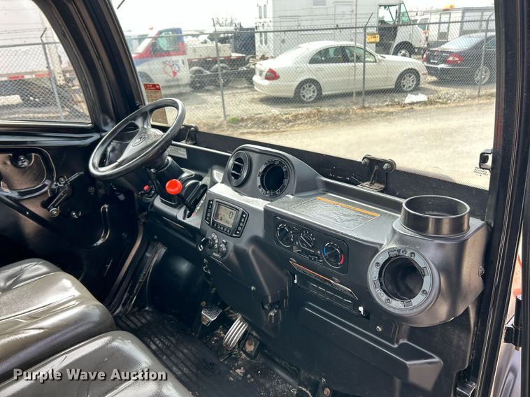 image for item EK2782 2019 Kubota RTV-X1100C utility vehicle