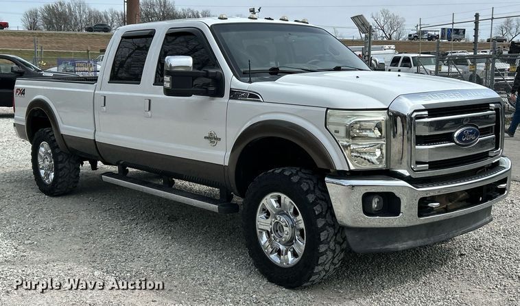 image for item EK2785 2015 Ford F350 Super Duty Lariat Crew Cab pickup truck