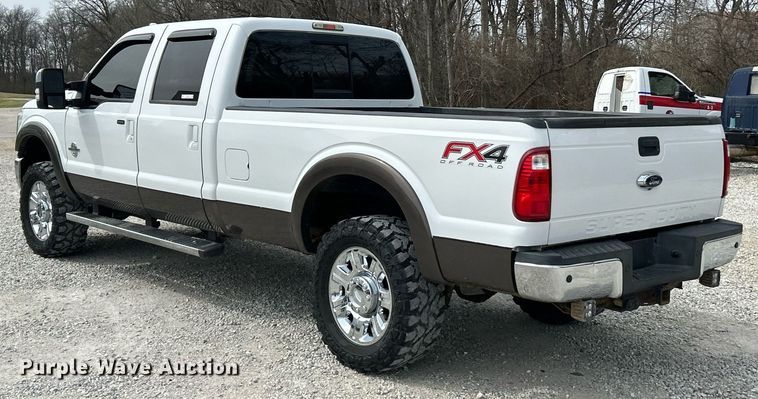 image for item EK2785 2015 Ford F350 Super Duty Lariat Crew Cab pickup truck