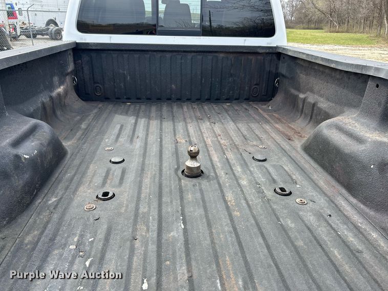 image for item EK2785 2015 Ford F350 Super Duty Lariat Crew Cab pickup truck