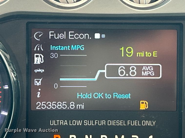 image for item EK2785 2015 Ford F350 Super Duty Lariat Crew Cab pickup truck