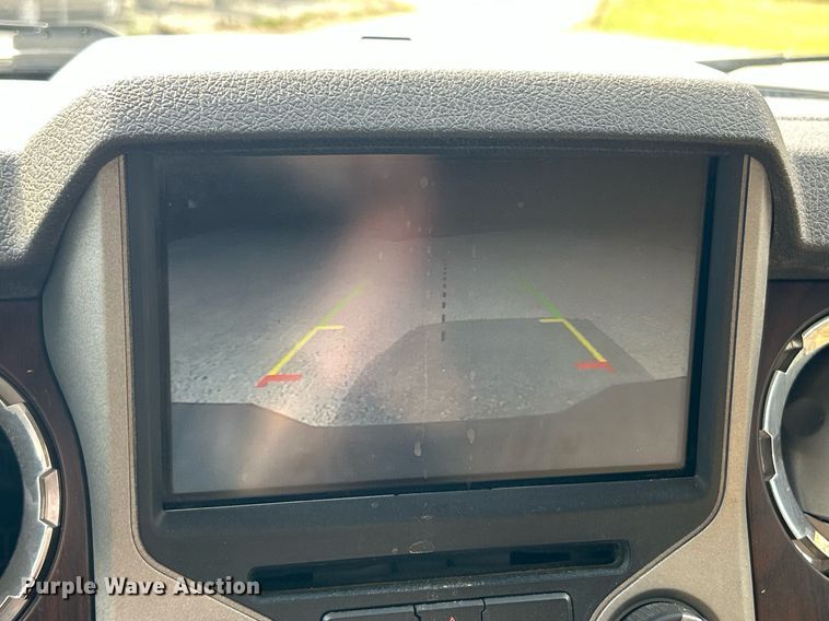 image for item EK2785 2015 Ford F350 Super Duty Lariat Crew Cab pickup truck