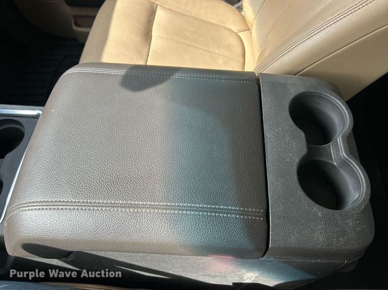 image for item EK2785 2015 Ford F350 Super Duty Lariat Crew Cab pickup truck