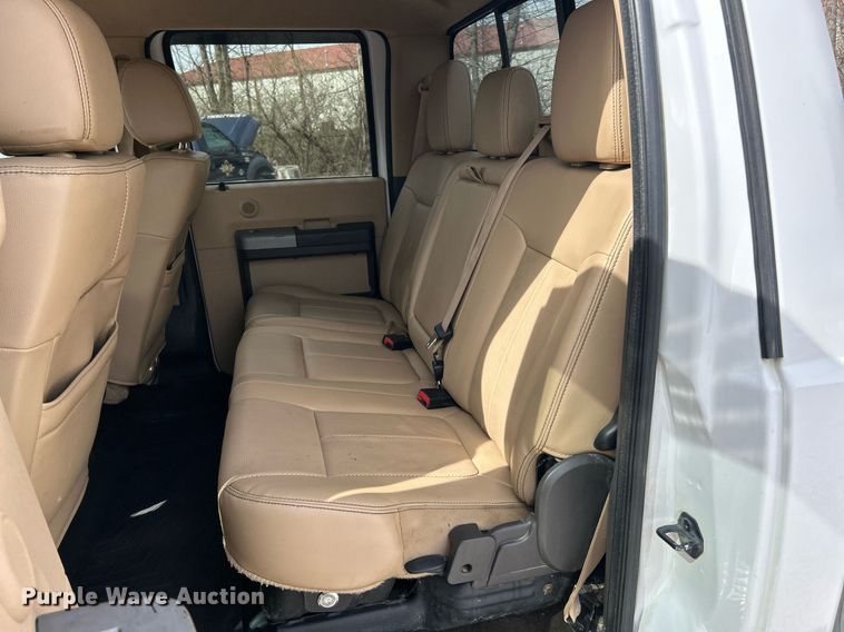 image for item EK2785 2015 Ford F350 Super Duty Lariat Crew Cab pickup truck