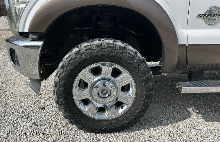 image for item EK2785 2015 Ford F350 Super Duty Lariat Crew Cab pickup truck