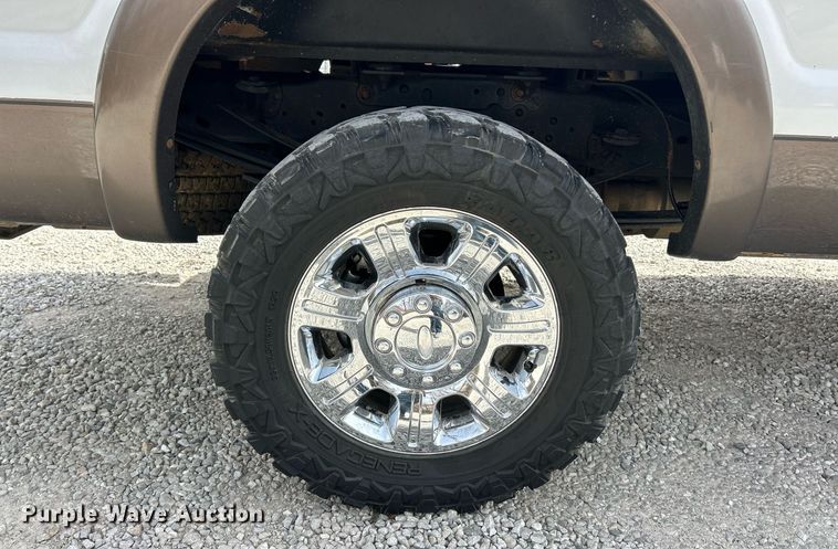 image for item EK2785 2015 Ford F350 Super Duty Lariat Crew Cab pickup truck