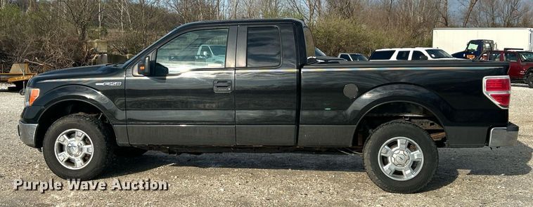 image for item EK2820 2011 Ford F150 XLT SuperCab pickup truck