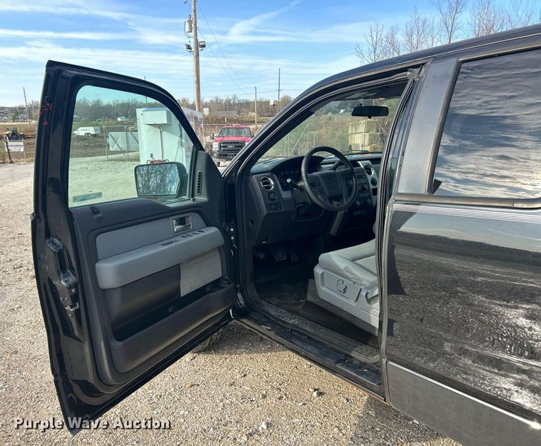 image for item EK2820 2011 Ford F150 XLT SuperCab pickup truck