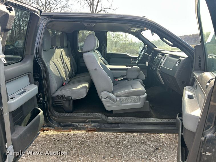 image for item EK2820 2011 Ford F150 XLT SuperCab pickup truck