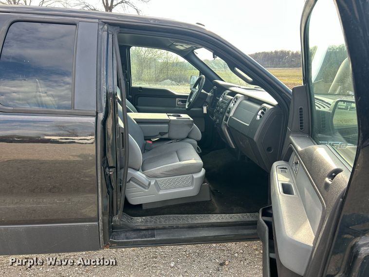 image for item EK2820 2011 Ford F150 XLT SuperCab pickup truck