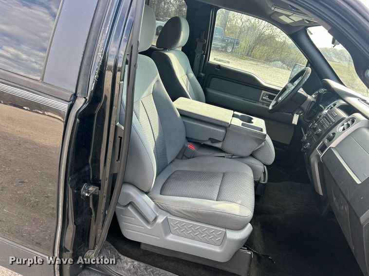 image for item EK2820 2011 Ford F150 XLT SuperCab pickup truck