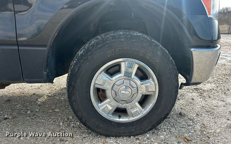 image for item EK2820 2011 Ford F150 XLT SuperCab pickup truck